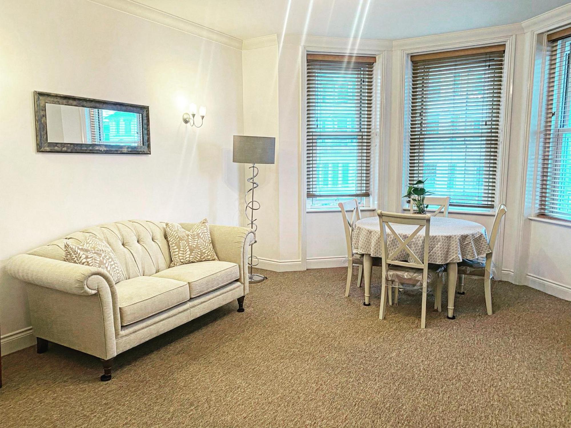 Luxury 2 Beds Apartment By The Sea بورنماوث المظهر الخارجي الصورة